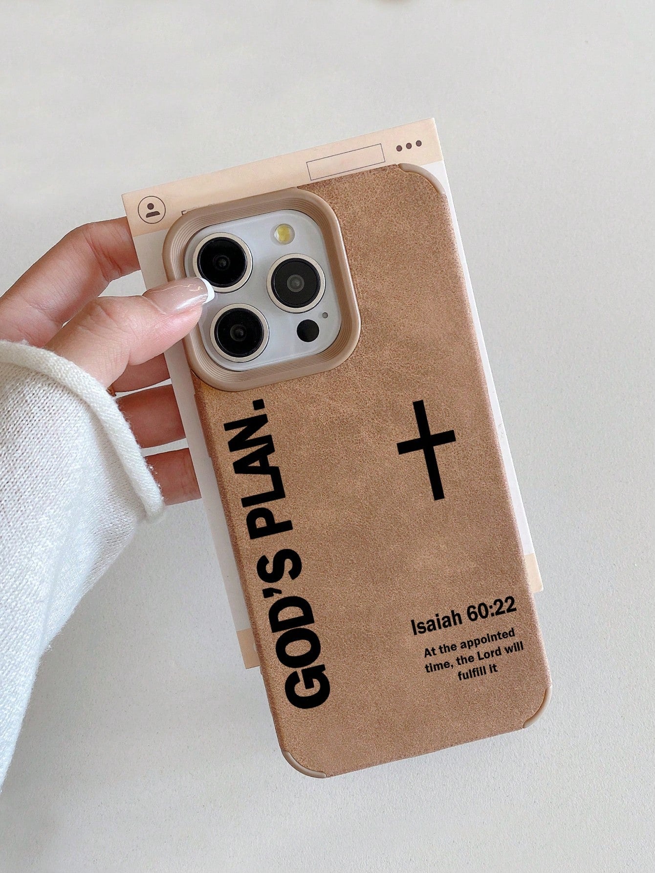 Shockproof Brown Suede Slogan Christian Faith Aesthetic Phone Case With "God's Plan" And Cross Bible Verse Compatible With IPhone 17 Pro, 13, 15, 16, 14, 17 Pro Max Easter Gift