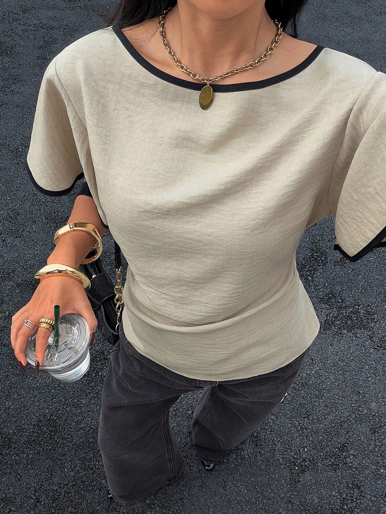 Siren Gaze Women's Contrast Trim Waist Short Sleeve Shirt,Minimalist French Color-Blocked Summer Tops,Black And Beige,Casual,Elegant,Office,Teachers' Day