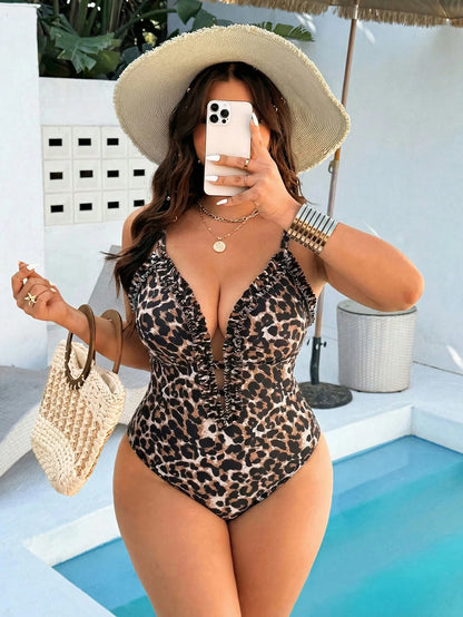 Slaydiva 2026 New Leopard Print Vacation Swimsuit, Ruched One-Piece Swimwear, Suitable For Beach, Resort, And Parties, Plus Size