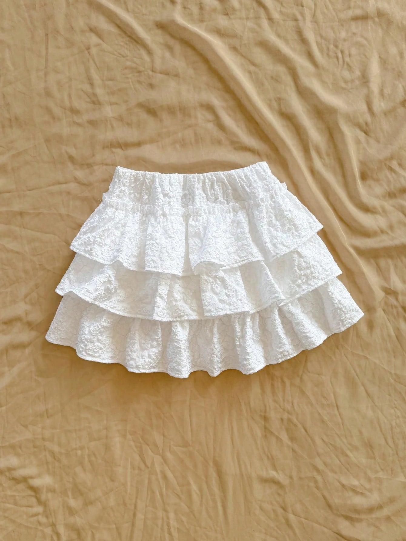 Soleia Women's Cute White Summer Vacation Holiday Mini Skirt,Woven Jacquard Textured Low Waist A-Line Ruffle Hem,Suitable For Party,Date,Beach Cruise