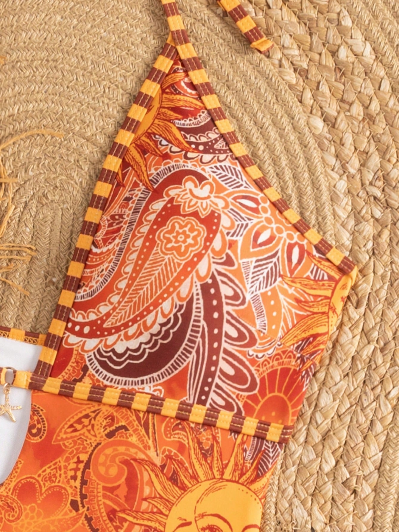 Swim Mod 2026 New Women's Summer Beach Beach Vacation Holiday Orange Paisley Print Spaghetti Strap Hollow Back Boho Starfish High Cut One-Piece Swimsuit