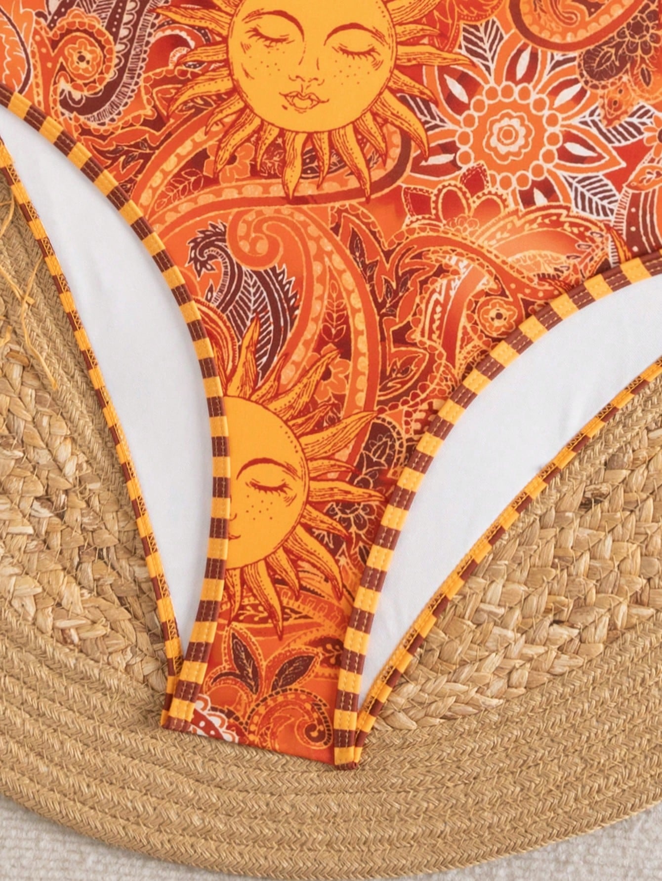Swim Mod 2026 New Women's Summer Beach Beach Vacation Holiday Orange Paisley Print Spaghetti Strap Hollow Back Boho Starfish High Cut One-Piece Swimsuit