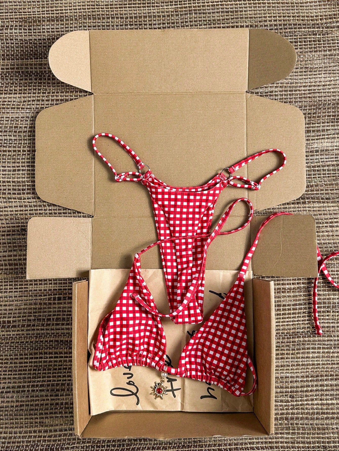 Swim Vcay 2026 Spring/Summer Pink Polka Dot Halter Tie Bikini With Red Sun Pendant, High Cut Adjustable Sexy Bikini For Women
