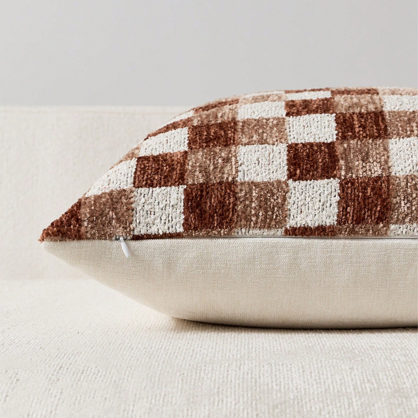 Thick 3D Checkerboard Chenille Pillow Case (Pillow Insert Not Included), Living Room Sofa Bedroom Cushion Soft Pillow Cover, Autumn, Room, Holiday Decoration Gift Use.