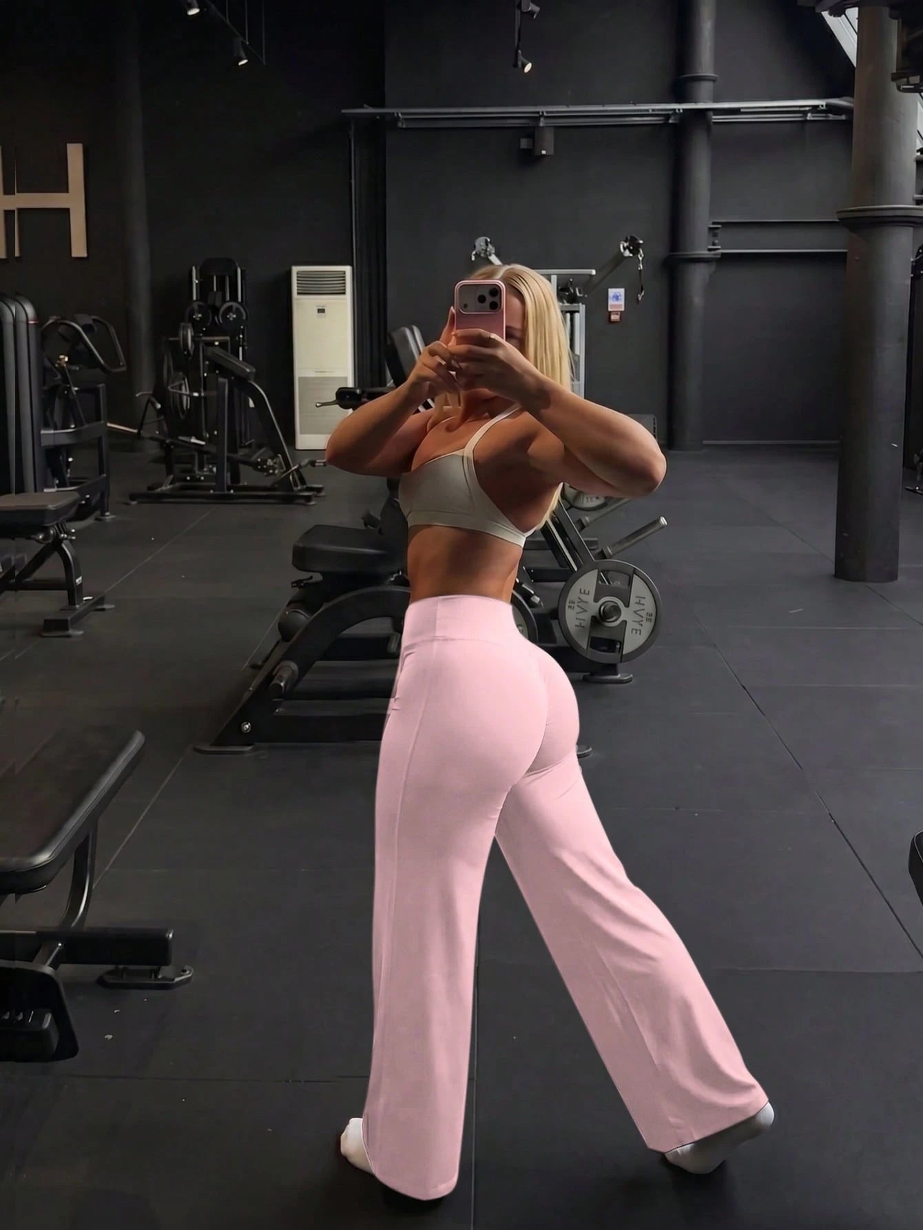 This Solid Color Yoga Wide-Leg Pants Are Comfortable And Slimming, Suitable For Running, Fitness, And Various Yoga Activities. Pink Spring Sports