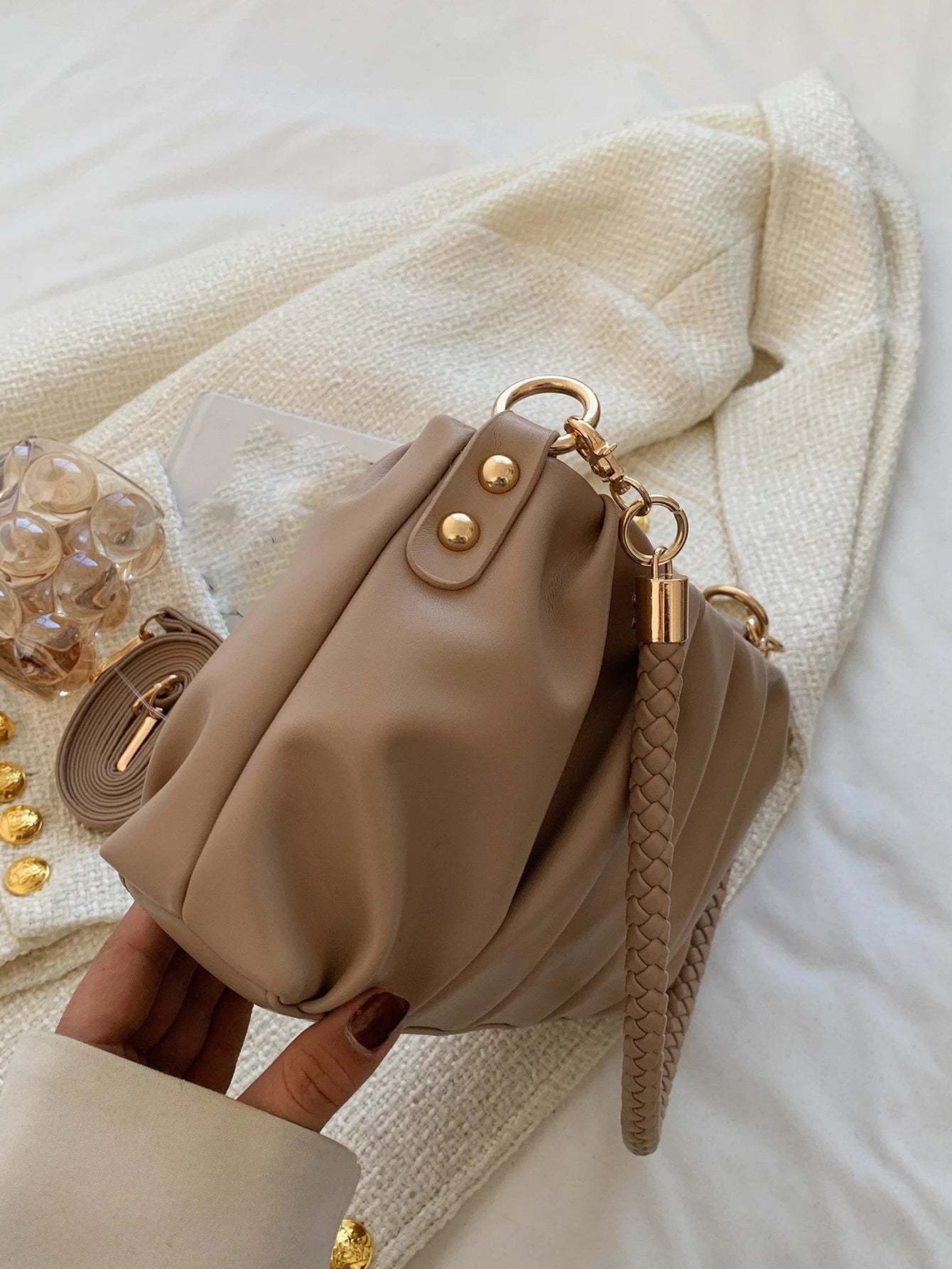 This Stylish Purple Khaki PU Handbag Features A Detachable Shoulder Strap And Pleated Design, Making It Suitable For Office Workers, Teachers, Students, Young Women And Fashionistas. Whether For Commu
