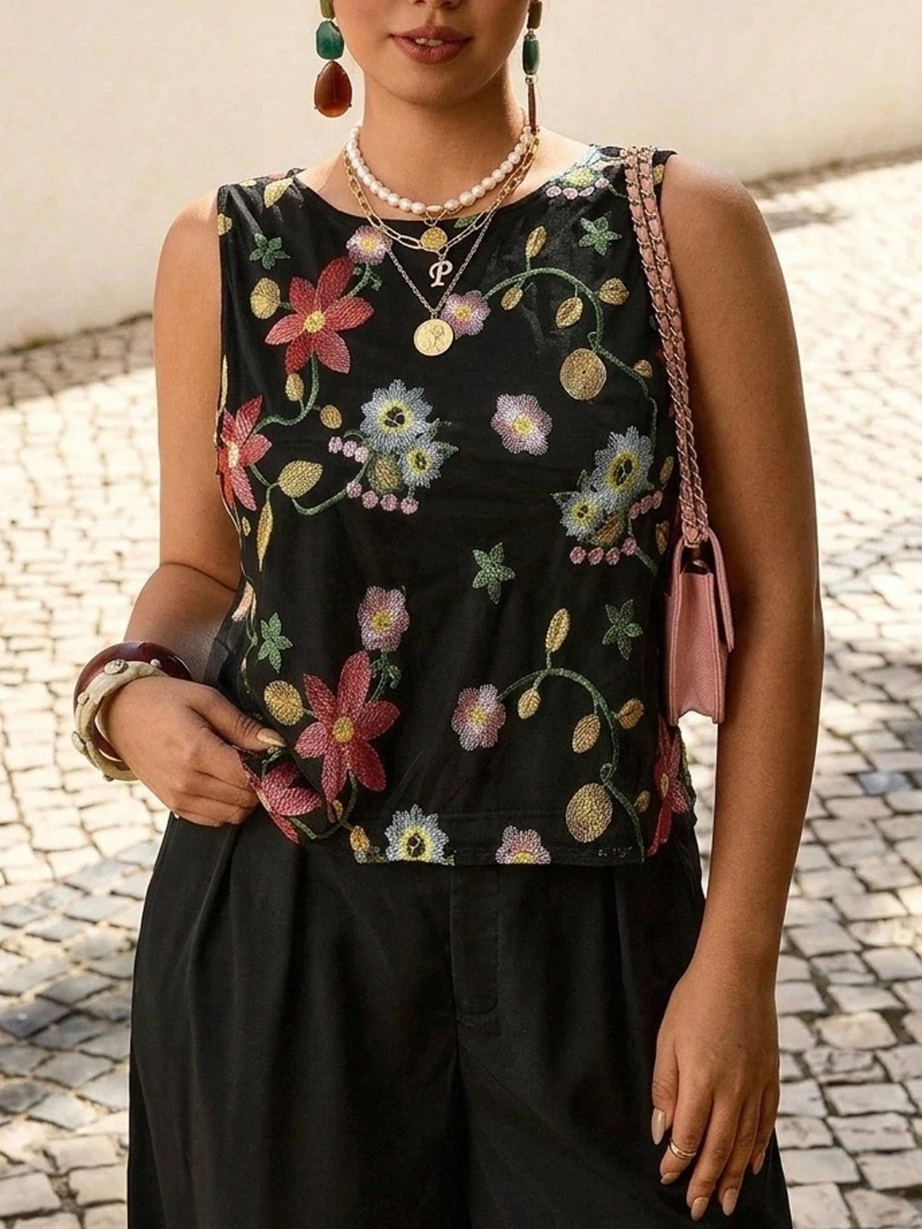 Travachic Plus Size Women's Floral Embroidered Pattern Casual Elegant Traditional Versatile Everyday Top Vacation Evening Black Summer