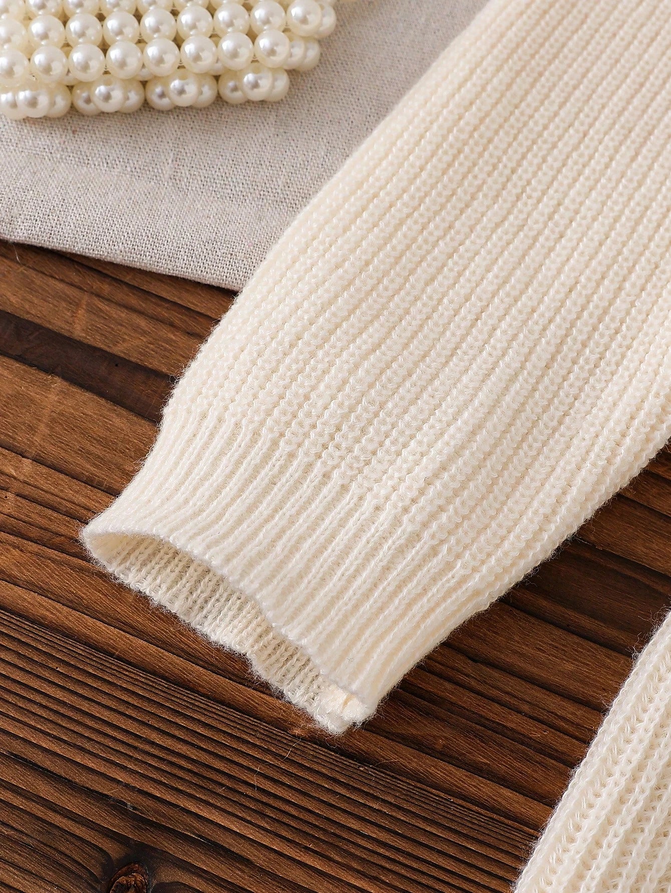 Tween Girl Winter Knit 2 Pieces Set, Cute 3D Bow Sweater With Pleated Skirt, Elegant And Adorable,Suitable For Autumn/Winter Back To School Clothes
