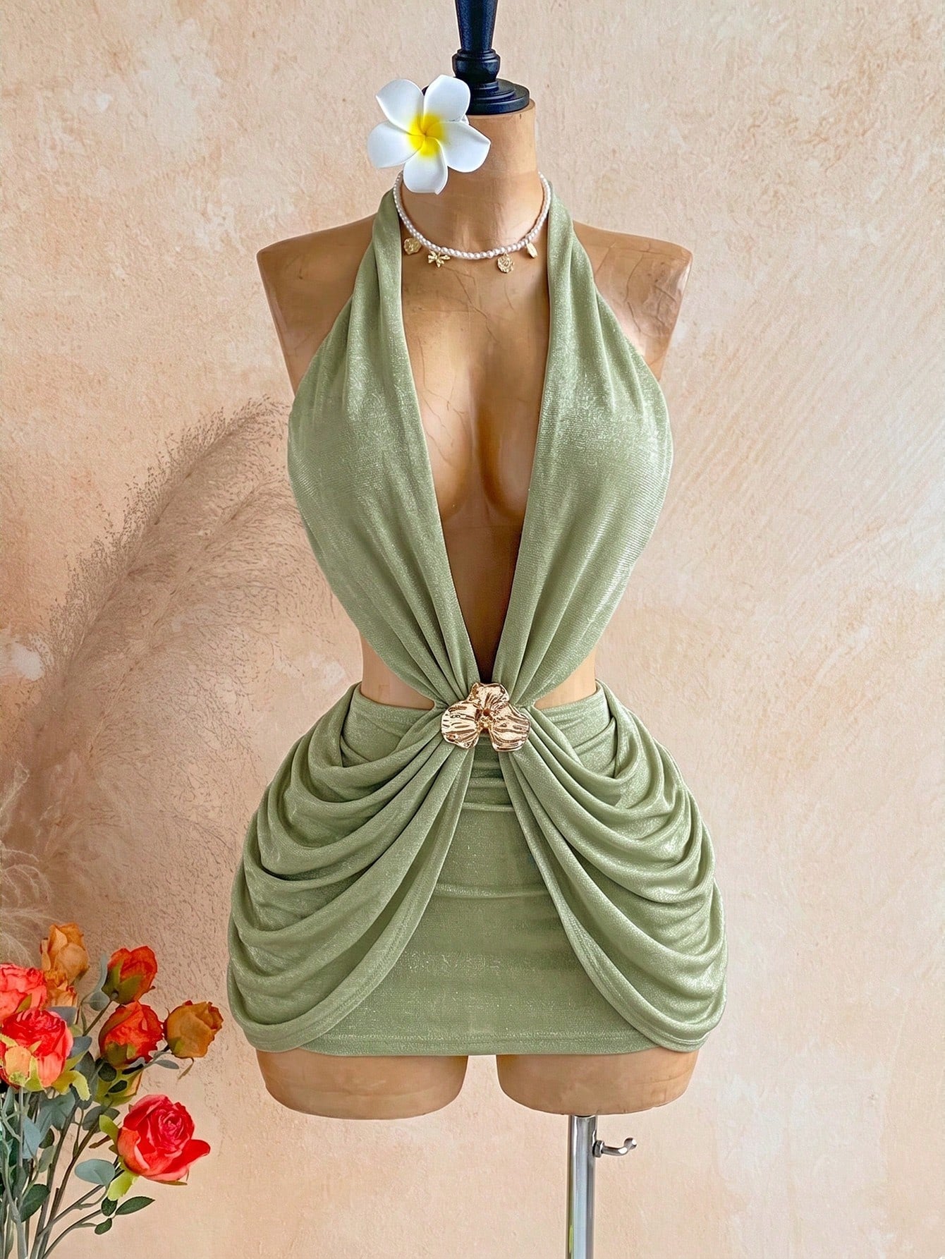 Ure Wave Women's Sexy Summer Vacation/Music Festival 3D Floral Embellished Knitted Mini Olive Green Dress With Cutout Waist, V-Neck, Open Back, Beach Outfit