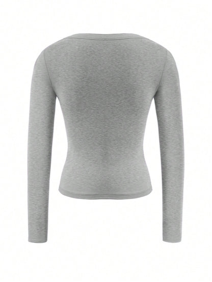 Vaiaye Women's Fitted V-Neck Sexy Long Sleeve Y2K Knit Top, Spring/Summer Solid Color V-Neck T-Shirt, Suitable For Valentine's Day Wear Casual