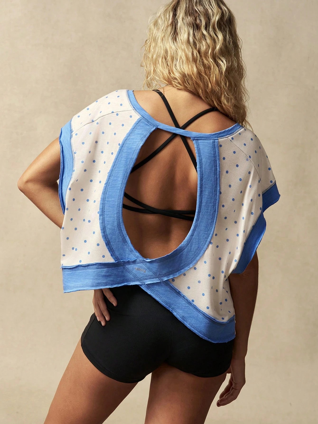 VARSIVA Contrast Color Patchwork Polka Dot Print Hollow Back Sports T-Shirt
