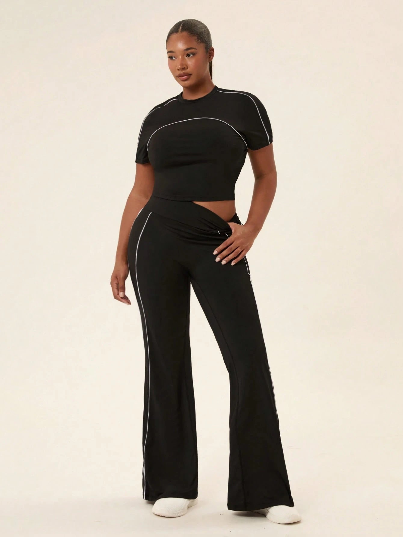 Voyena Plus Size Women's Short Sleeve T-Shirt And Flare Pants Casual Sports Set Fall Daily Lounging, Casual Wear, Running, And Going Out Yoga