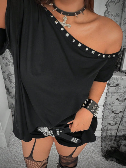 Whyspr Plus Size Loose Asymmetrical Hem T-Shirt With Rivet Decor On Asymmetric Shoulder