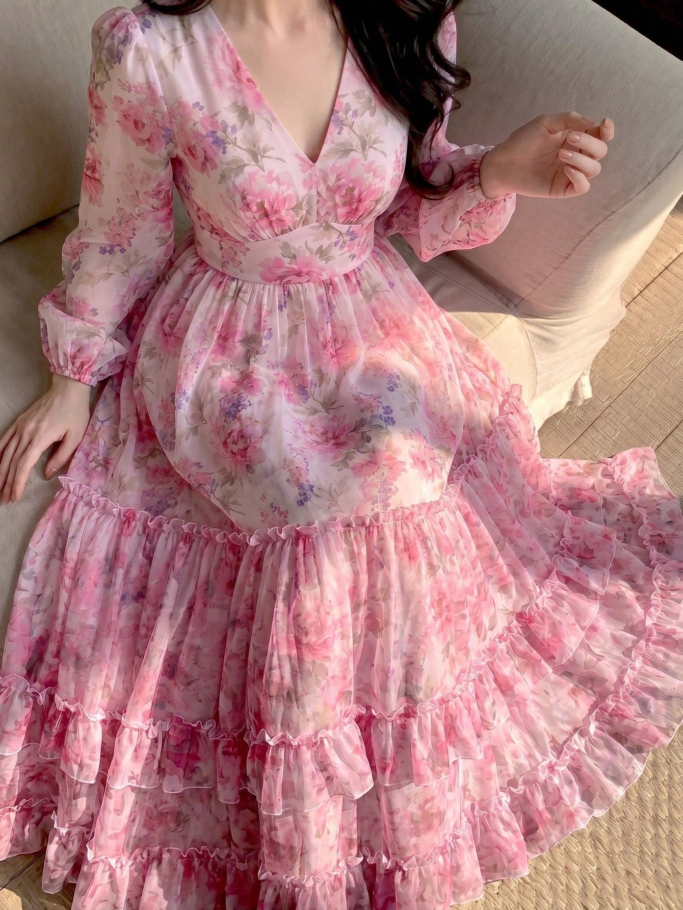 Women's Elegant New V-Neck Modern Romantic Ruffle Layered Floral Print Dress, All-Over Floral Print, Elegant Bohemian Tie Waist Wedding Guest Dress Vacation Pink, Aesthetic