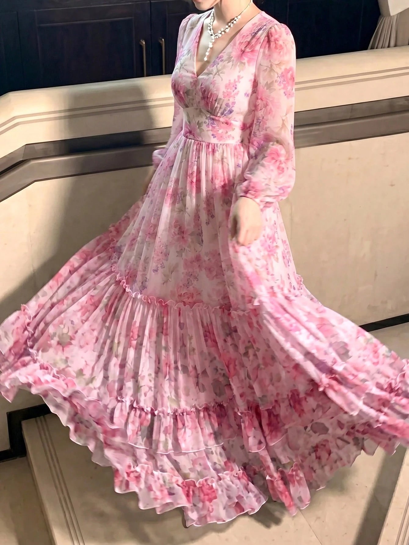 Women's Elegant New V-Neck Modern Romantic Ruffle Layered Floral Print Dress, All-Over Floral Print, Elegant Bohemian Tie Waist Wedding Guest Dress Vacation Pink, Aesthetic