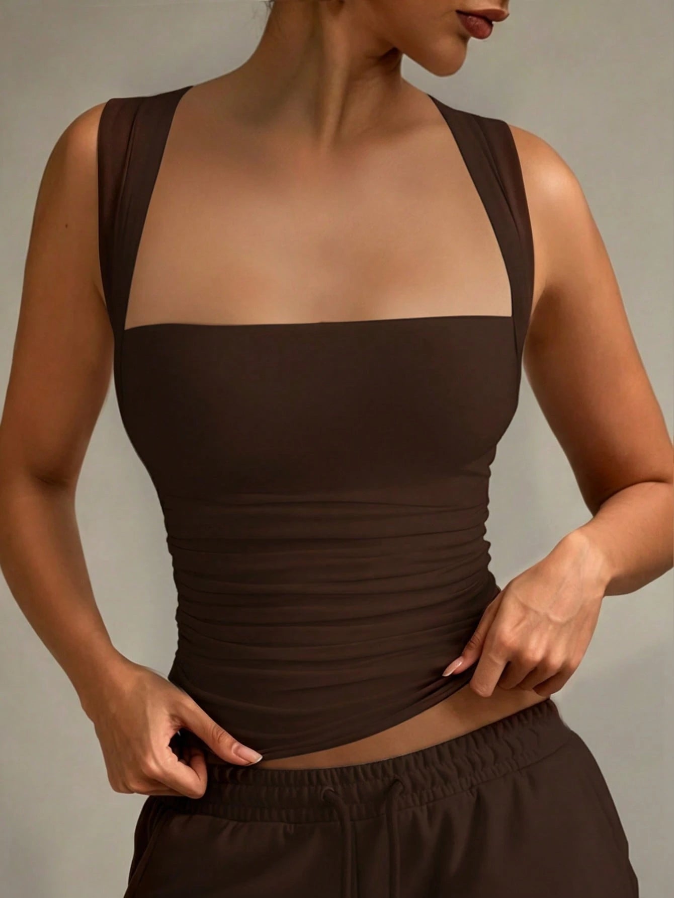 XLLAIS Fashionable Collared White Casual Vacation Fitted Tank Top, Suitable For All Seasons Summer, Clean Girl Aesthetic
