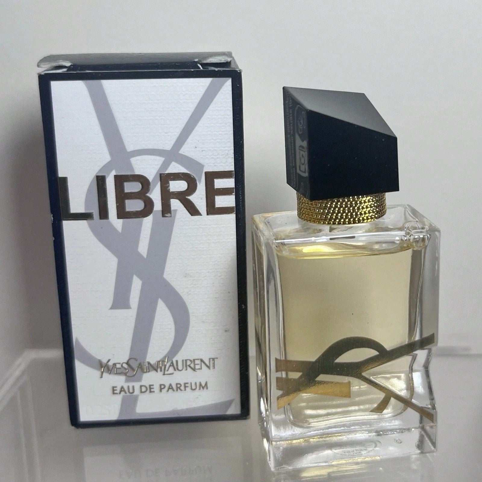 YSL Libre Eau De Parfum Miniature 7.5ml/ 0.25 Fl Oz, Sophisticated Floral Scent, Portable Splash Style Gift For Women